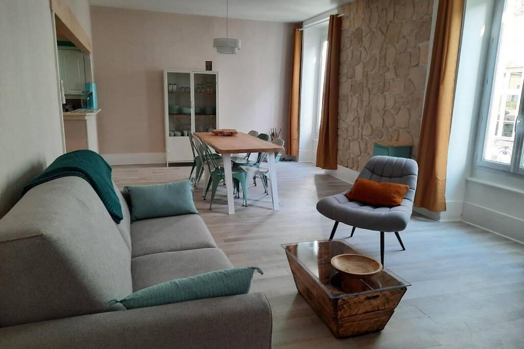 Le Liberte Apartment โอเบอนา ภายนอก รูปภาพ